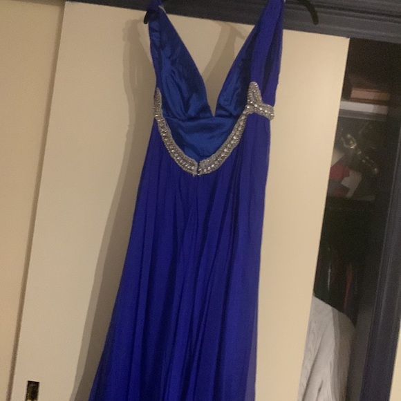 Beautiful blue prom dress - Picture 5 of 6